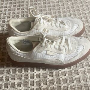 Puma Cream and Gum-Trim Low-Top Sneakers